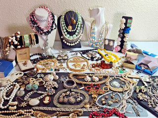 Vintage Rhinestone Jewelry LOT HEDY WHITING DAVIS KREMENTZ CZECH KRAMER RL 157PC