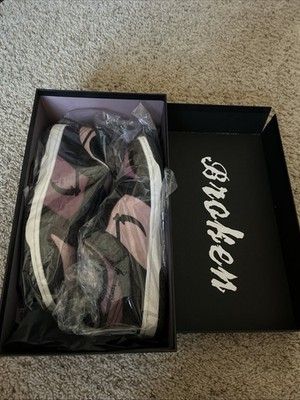 Broken WRLD Shoes Size 9 51/200 Brand New Never Worn Never Worn