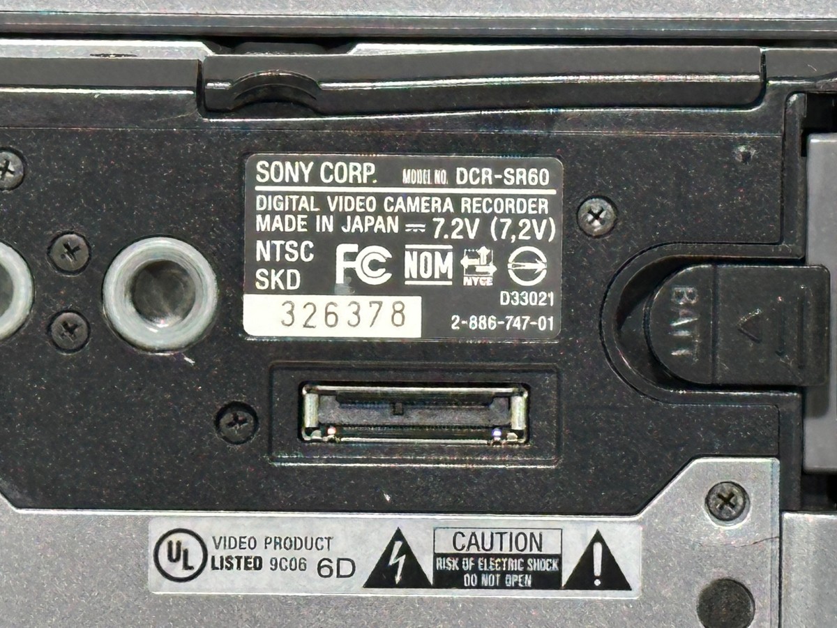 Sony Handycam DCR-SR60 30GB HDD 12x Optical Zoom Compact Digital