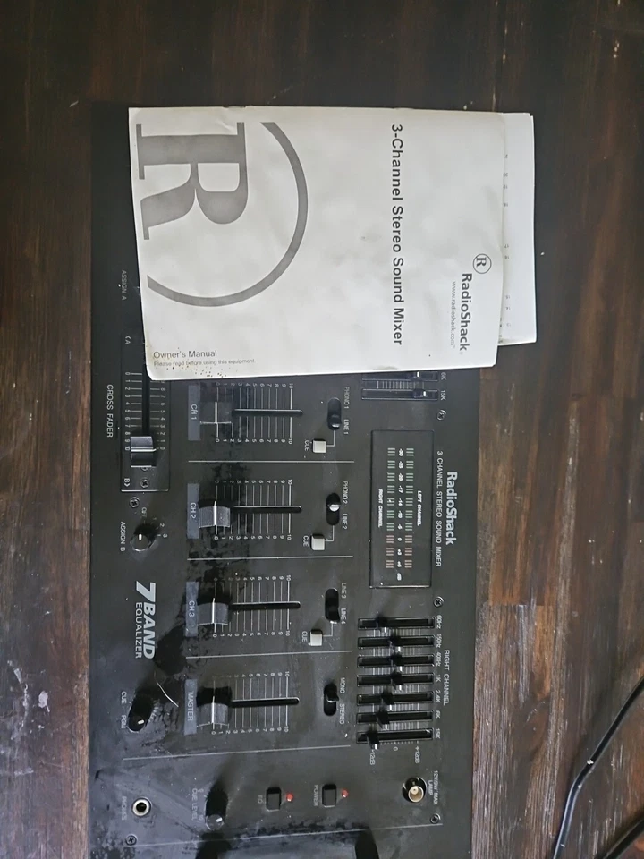 Radio Shack 3 Channel Stereo Sound Mixer 32-2057 Equalizer DJ 7 Band - Image 3 of 3