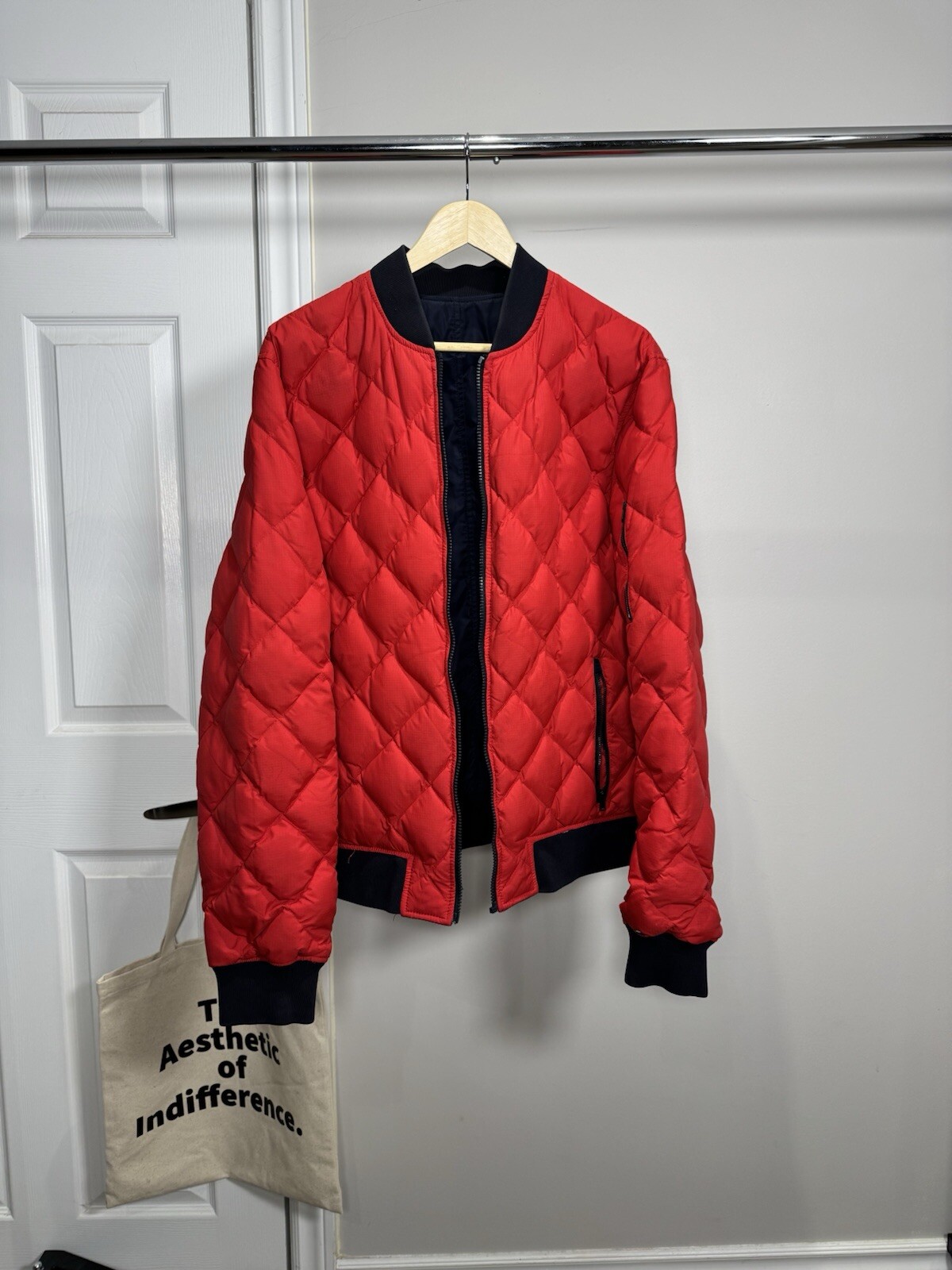 Tommy Hilfiger Navy Reversible Bomber Jacket with Red Diamond Quilt Size XL Men