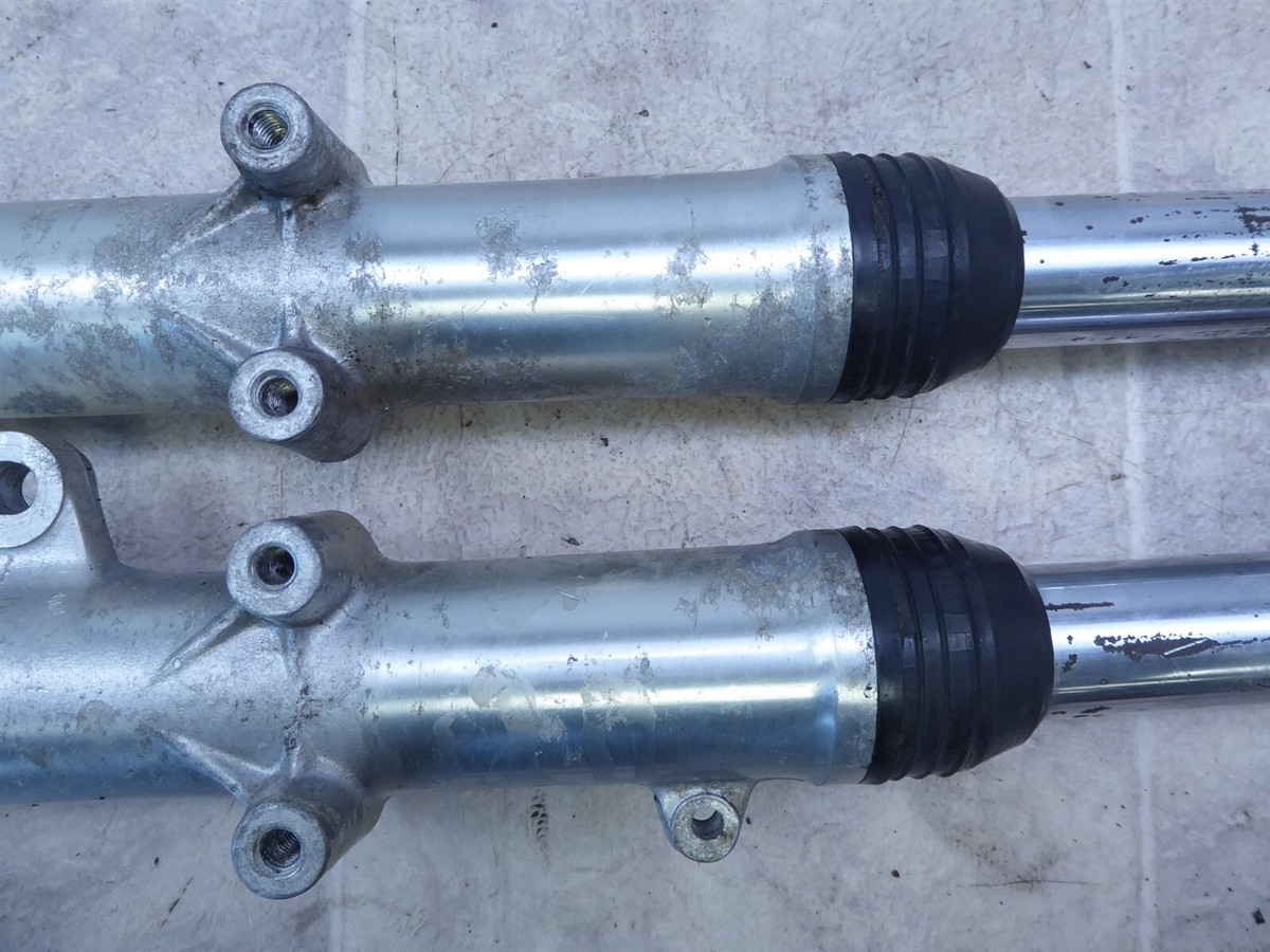 1974 Yamaha RD350 Y299-1) left and right front forks