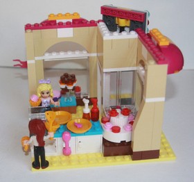 LEGO Friends Downtown Bakery (41006) 