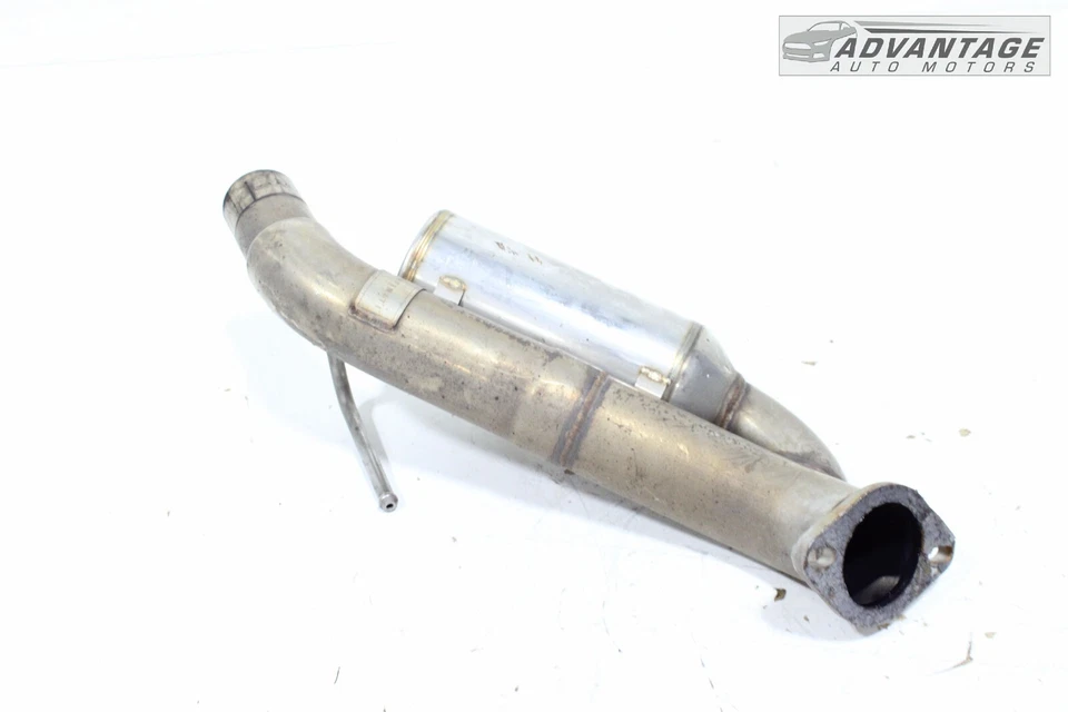 Tubo silenciador escape trasero izquierdo Infiniti Q60 2017-2022 AWD OEM Foto 2 de 4