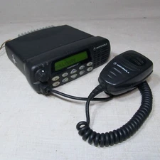 MOTOROLA CDM1550 LS+ AAM25SHF9DP5AN UHF MOBILE RADIO 25-WATT 16 CHANNEL W/MIC