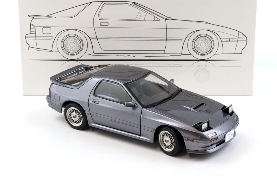 1:18 WHELART Mazda Savanna RX-7 FC3S Coupé Grigio Metallizzato - Immagine 3 di 4