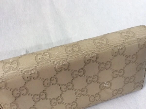 Gucci Beige Guccissima Cartera Larga con Cadena Foto 4 de 4