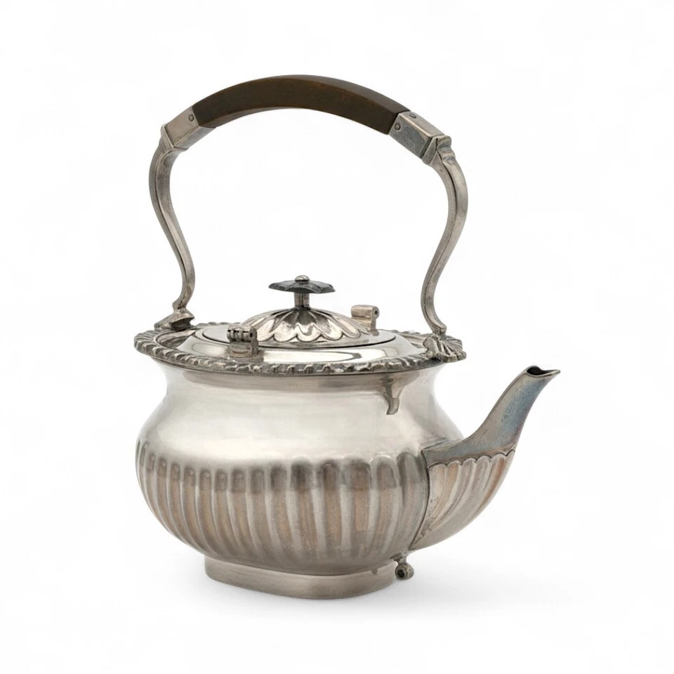 Antico Samovar + Spiritiera Originale - Sbalzato e Cesellato, Argento Sheffield - Immagine 2 di 4