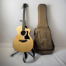 Taylor 114ce Grand Auditorium Acoustic/Electric Guitar with Gig Bag
