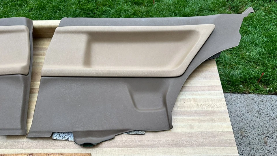 1992-99 BMW 325is E36 2-dr Coupe Quarter Interior Card Trim Panels Beige LH RH Foto 3 de 4