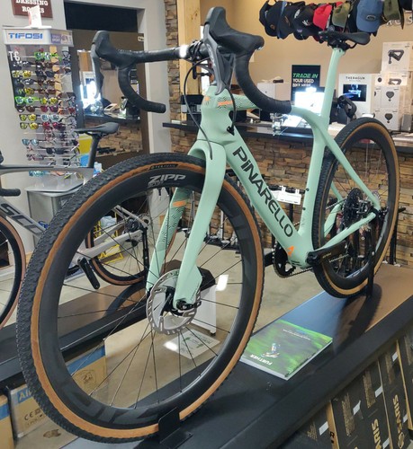 Pinarello Grevil size 53 Di2 GRX Group 