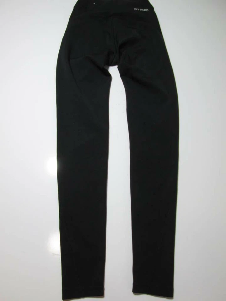 Legging Ivy Park Feminina Tamanho XS Preta Elástica Conforto Cintura Elástica Logotipo Estampa - Imagem 2 de 4