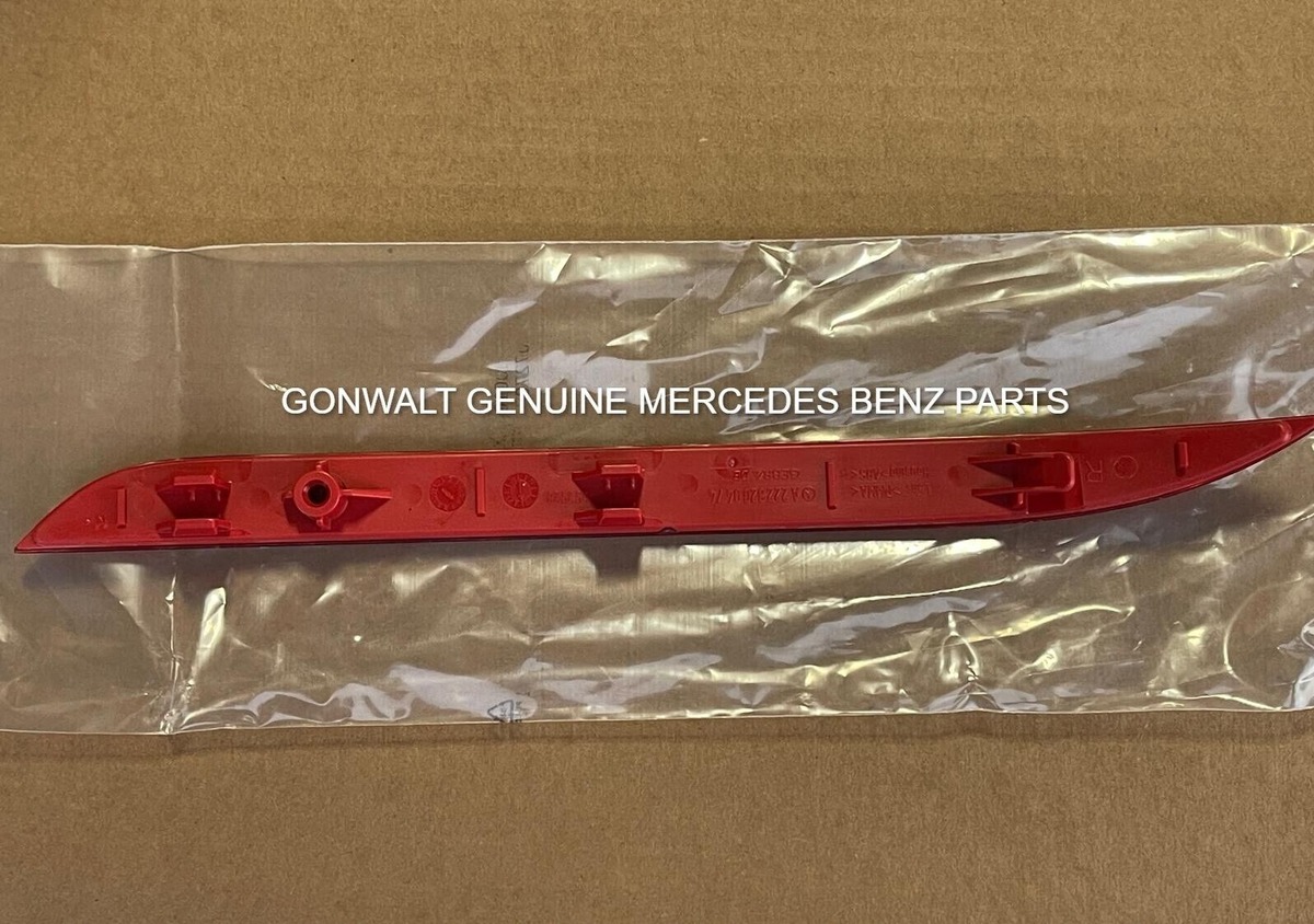 Mercedes Benz Genuine Maybach S550 2017 Rear Right Reflector