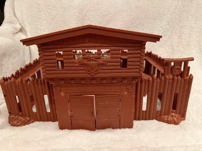 Vintage Redbox Wild West Fort Buffalo Playset