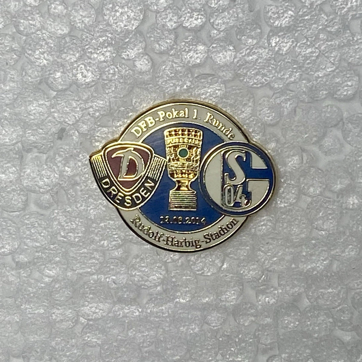 Épingle / Pin Dynamo - Article De Collection Ou Supporter