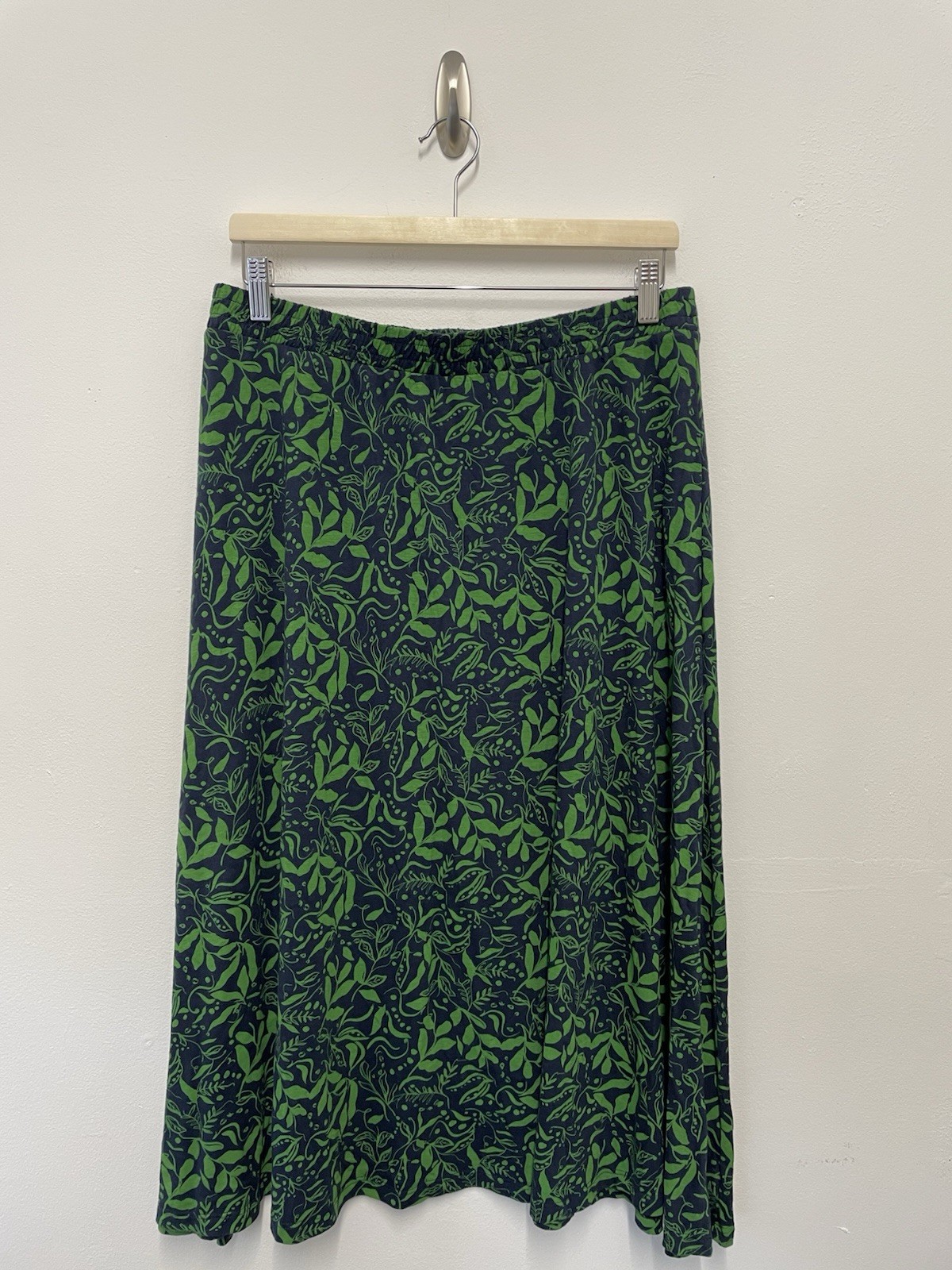 Seasalt Orchard Midi Skirt Size 14 Green Navy Leaf Print Jersey Elastic Waist