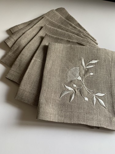 6 New Vintage Linen Napkins Flower Embroidered Taupe / White Embroidered 12x12 - Picture 8 of 12