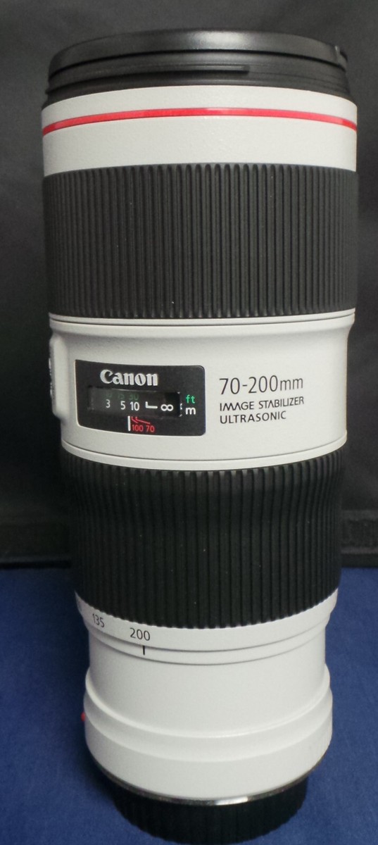 ほぼ新品　EF70-200mm F4L IS II USM Canon EF 70-200mm f/4L is II USM Lens Bundle w/ 64GB Memory