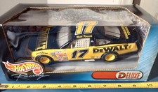 1999 Hot Wheels Racing 17 Matt Kenseth 1:24 Diecast Dewalt Car NIB