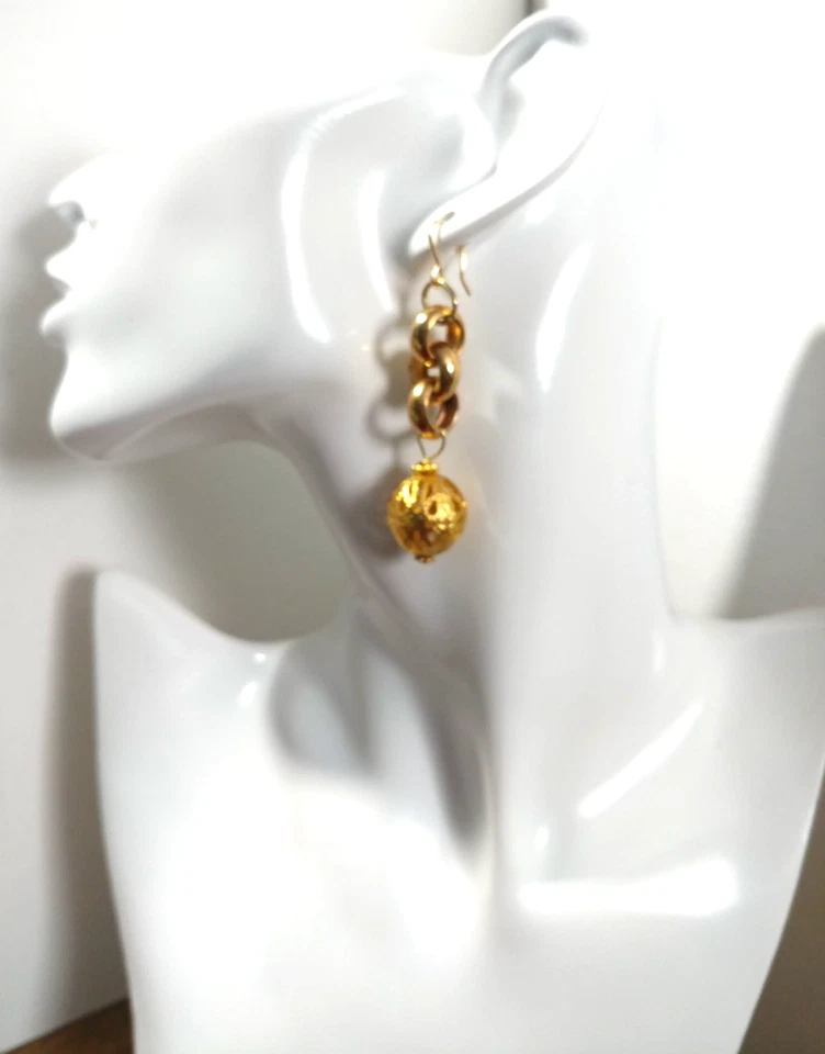 Pendientes de bola y cadena chapados en oro para mujer - Joyería de moda Foto 3 de 4