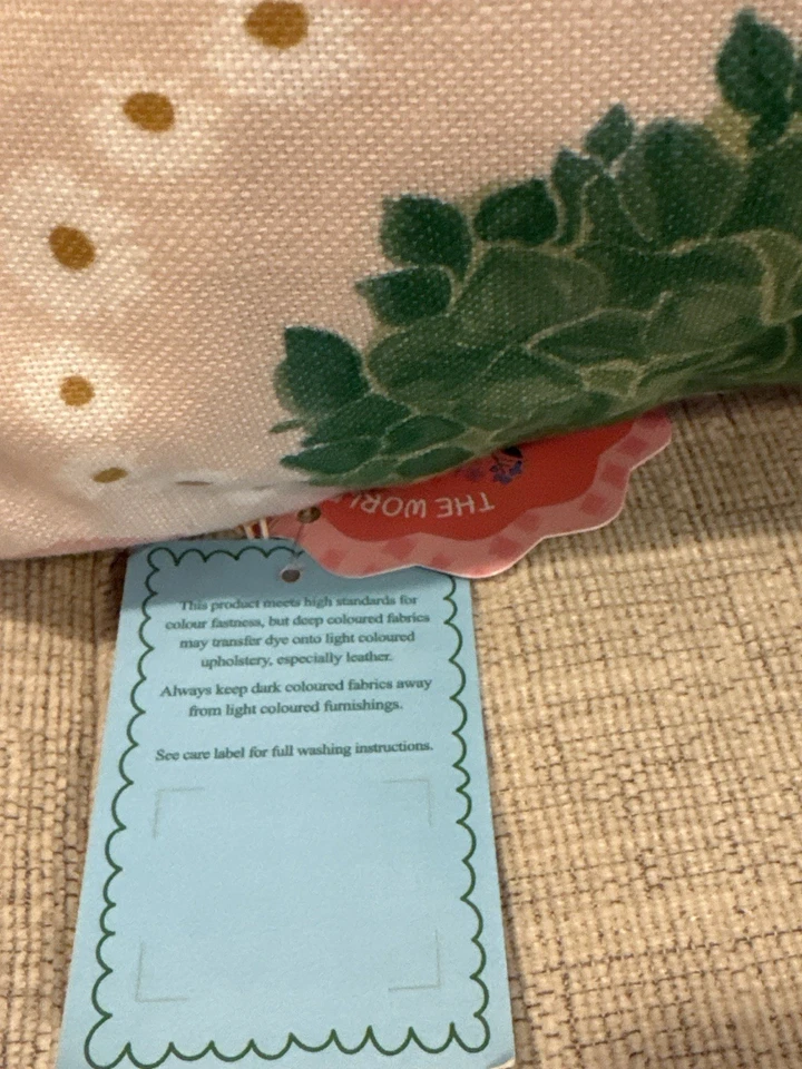 Juego de 2 almohadas florales Casa D’Sol World Traveler 21x21 nuevas con etiquetas Spring Cottage Foto 4 de 4