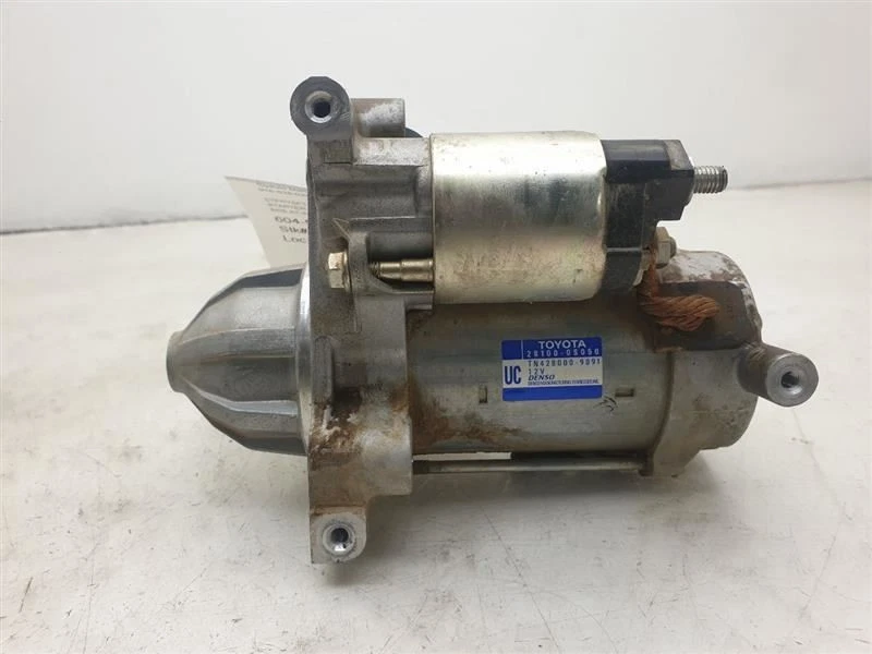 07-18 MONTAJE MOTOR ARRANQUE TOYOTA TUNDRA 8 CIL 2.0KW  Foto 3 de 4