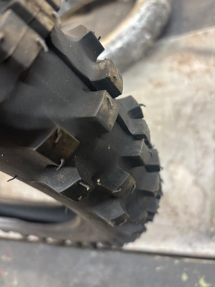 Neumático delantero 80/100-21 Pirelli MT 16 RW7301 Foto 4 de 4