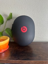 Beats by Dr. Dre BTLOEHCBR-SC17-2-RF Zipper Case - Black