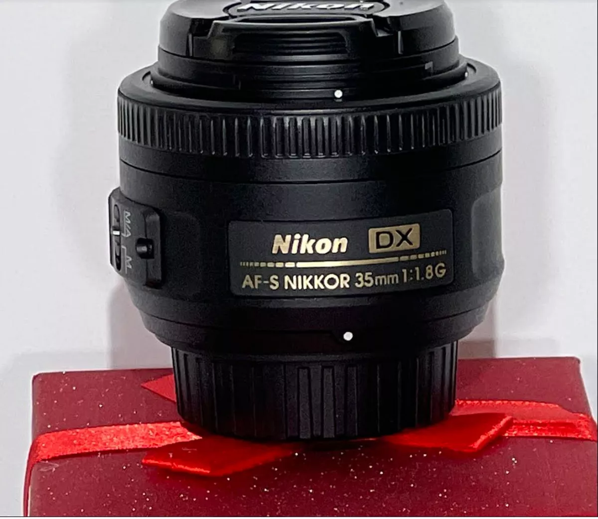 Nikon AF-S DX Nikkor 35mm F 1.8 G Lens Kit With Filters Hood Case