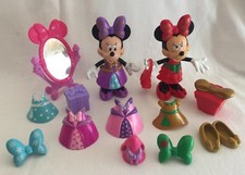 Disney Minnie Mouse Bow-tique 2 poupées princesse de Noël 20 pièces