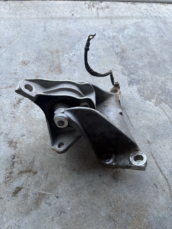 2012-2015 Honda Civic SI M.T Transmission Mount - 2.4L Si   - Image 2 of 4