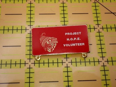 Project H.O.P.E. Volunteer Pin Vintage Red Enamel Gold Tone Medical Charity Badg