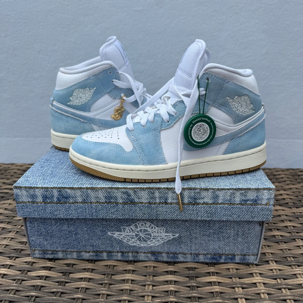 25+ Jordan Air 1 Mid SE for sale | Updated Oct 2026