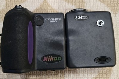 NIKON Coolpix 990 3.34MP CCD Digital Camera, Speedlight SB-28 Flash *Works*