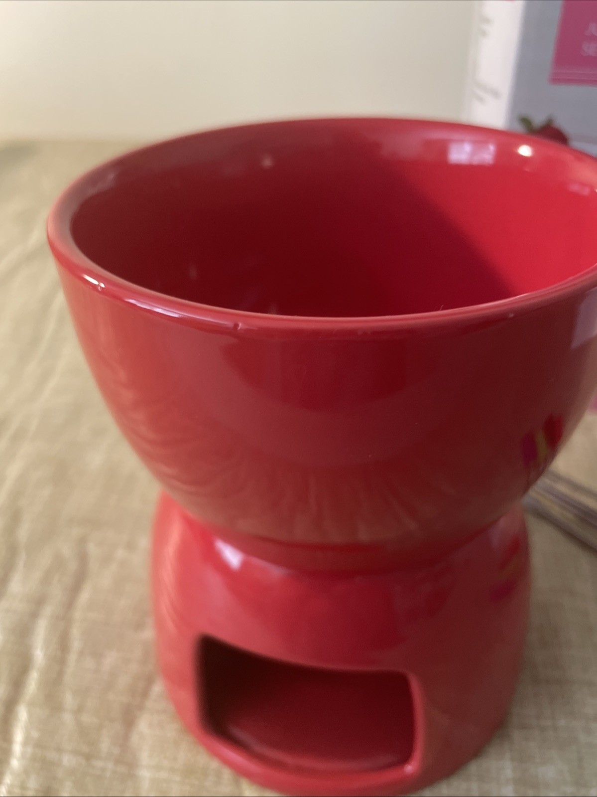 Fondue Set By Wilton. Kit With Dipping Forks Red Open box NEW