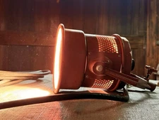 Vintage Mole-Richardson Type 4081 “Mickey-Mole” 1,000W Film & Studio Light