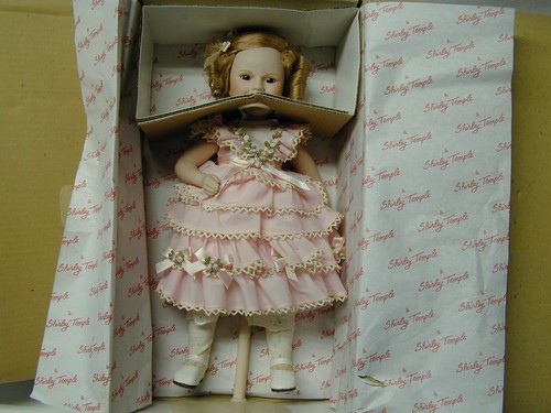 Danbury Mint Shirley Temple Dolls of Silver Screen PINK DRESS-STAND UP & CHEER - Picture 3 of 3