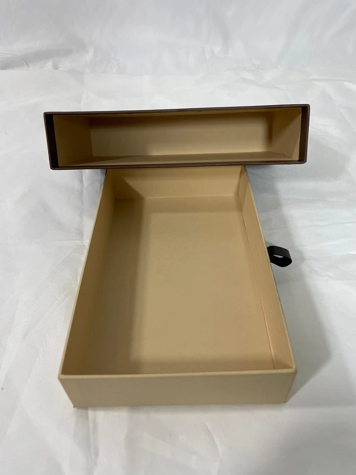 Louis Vuitton Caja de Regalo Vacía Almacenamiento Cajón Deslizante Mediano 8.5" x 5.5" x 1.8" Foto 2 de 4