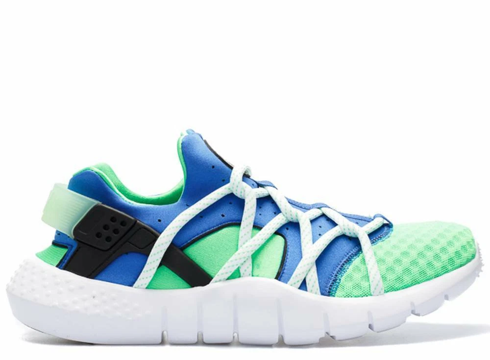 NIKE HUARACHE NM