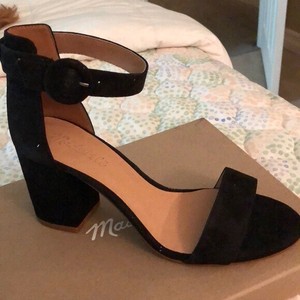 black heels size 7