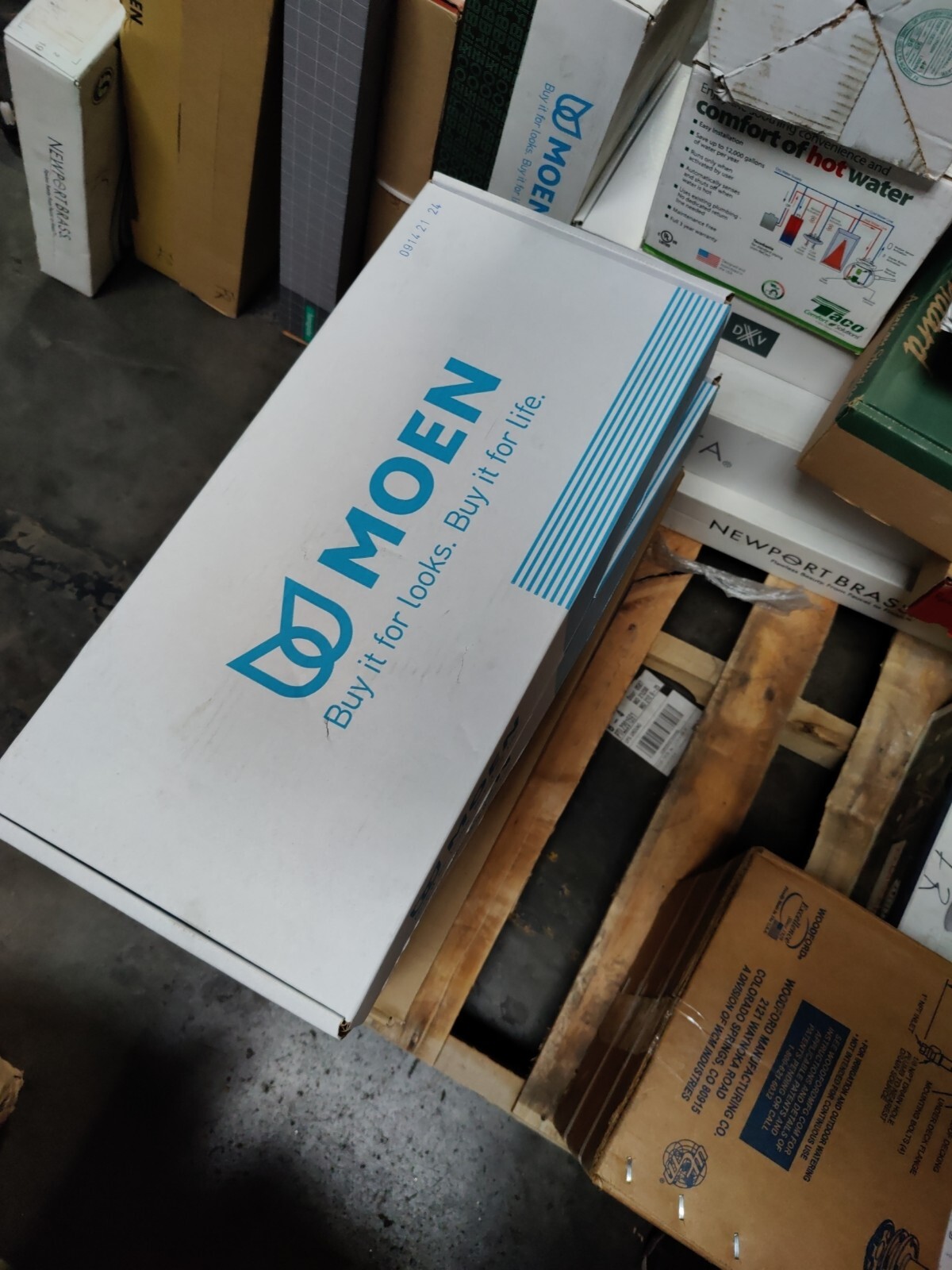 Moen 6702BN Genta OneHandle High Arc Bathroom Faucet Brushed Nickel