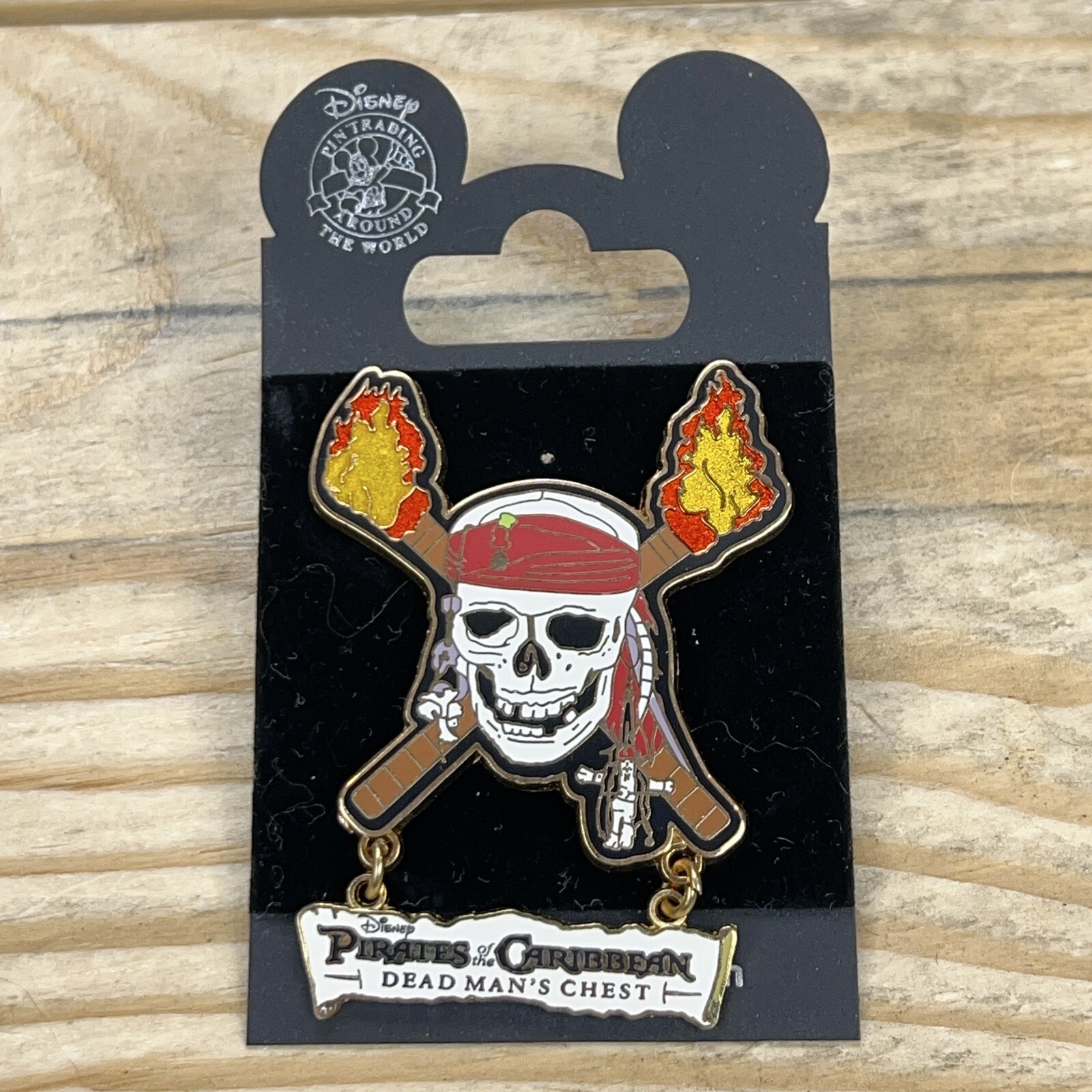 WDW Disney 2006 Pirate's of the Caribbean Dead Man's Chest Skull Logo PIN #46399