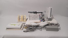 Nintendo Wii Konsole in OVP mit 6 Spielen + Wii Fit Balance Board