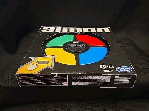 Hasbro SIMON Says Classic Memory Juego Electrónico Versión 2015 TOTALMENTE NUEVO - Imagen 6 de 7