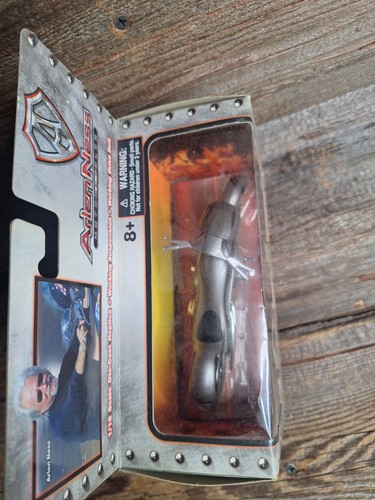 ARLEN NESS IRON LEGENDS 1:18 Scale Die Cast Replica Custom Motorcycle Sealed - Picture 7 of 9