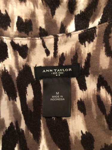 ANN TAYLOR Gr. M Strickkleid schwarz braun grau Animalprint ärmellos Etuikleid - Bild 4 von 4