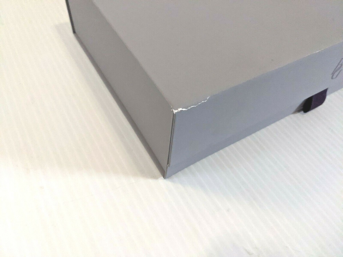 Authentic Bergdorf Goodman Magnetic Gift Box w tissue etc 13