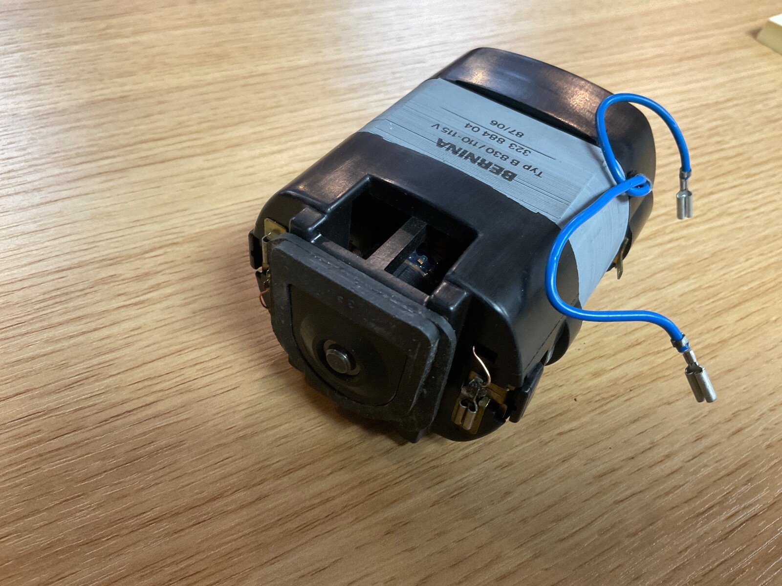 Genuine Bernina MOTOR For 830, 831, 801 ORIGINAL OEM 110120 Volt