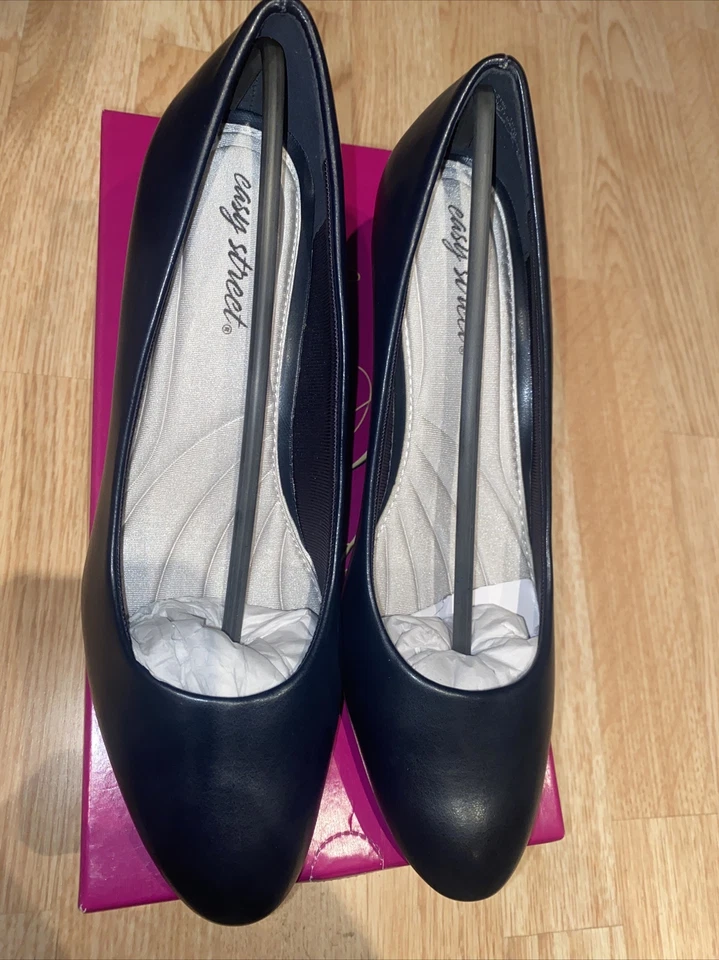 Par de Sapatos Easy Street Feminino Fabulous Pump Novo Azul Marinho Tamanho 10 M - Imagem 4 de 4