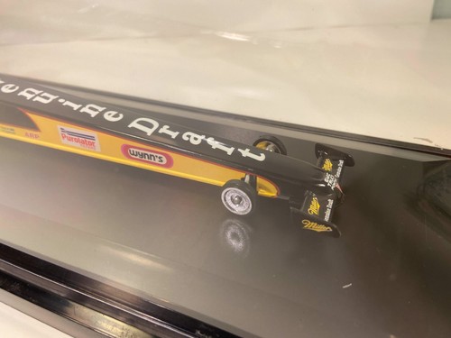 Larry Dixon Jr. NHRA Miller Genuine Draft Top Fuel Dragster 1:24 Scale Model - Picture 8 of 24